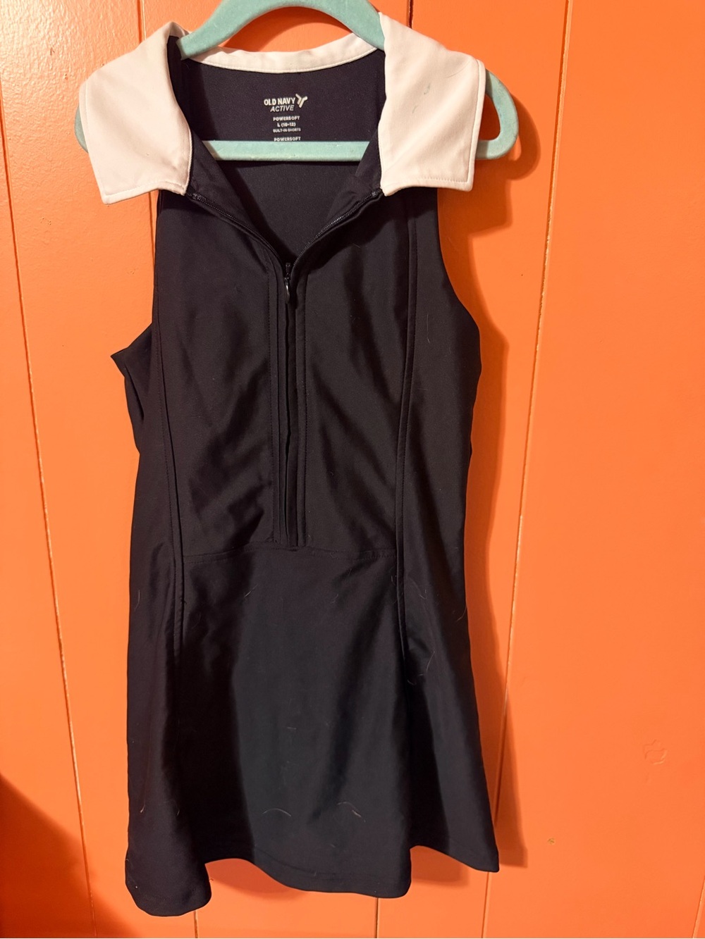 Old Navy Black Sleeveless Zip-Front Tank with Cream Collar